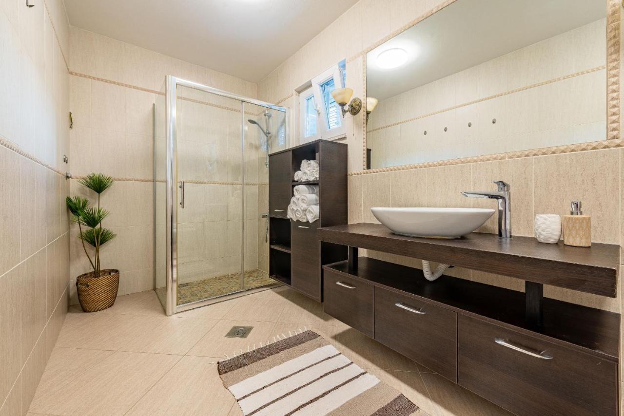 Villa Tatijana Kukljica Esterno foto