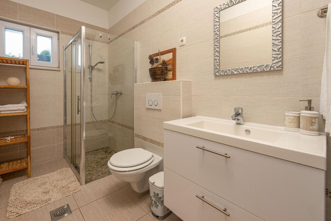 Villa Tatijana Kukljica Esterno foto